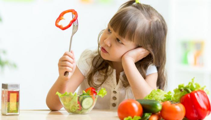 135-105955-eating-disorders-attack-children-autism_700x400