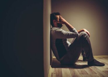 هل يزول الاكتئاب بدون علاج ؟